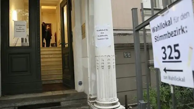 Almanya'daki Müslümanlara 'sandığa gidin' çağrısı