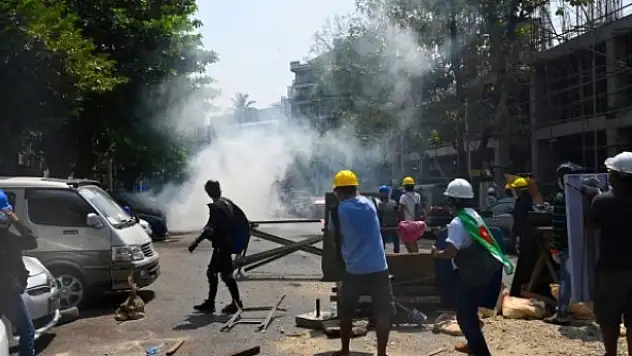 Myanmar'da darbe sonrası şiddet durmuyor