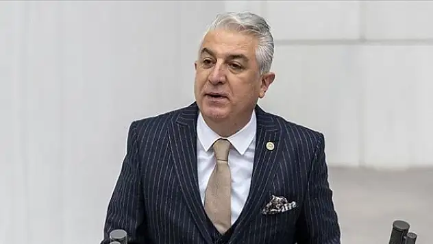 CHP'de bir milletvekili daha istifa etti