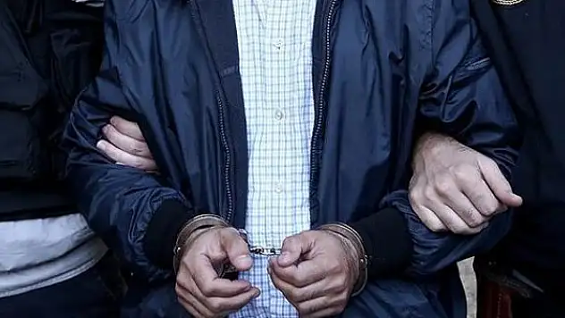 6 ilde FETÖ operasyonu: 5 gözaltı