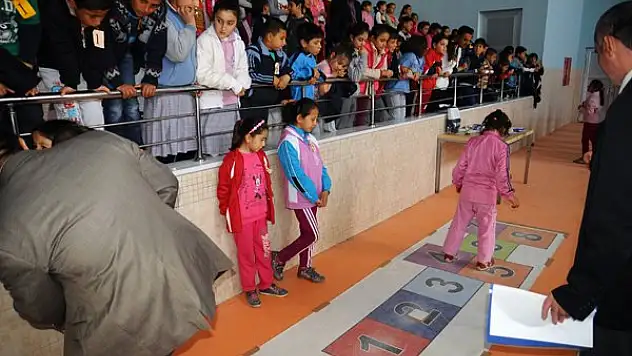 Halkapınar'da Çocuk Oyunları Şenliği