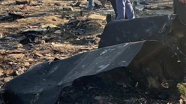 Güney Sudan'da yolcu uçağı düştü