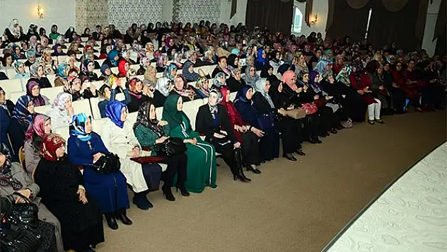 KOMEK'te 'Kutlu Doğum' coşkusu