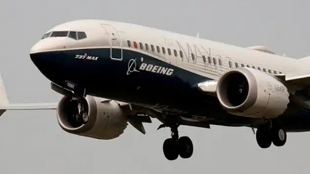 ABD'de Boeing 737 Max tipi yolcu uçağı acil iniş yaptı