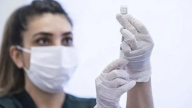 Türkiye'de aşı olanların toplam sayısı 10 milyonu geçti