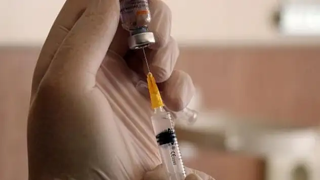 ABD'de 2 eyalette COVID-19 aşı yaşı düşürüldü