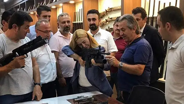 Esin Kara, 'Beyşehir'e MKE silah fabrikası kurmalıdır'