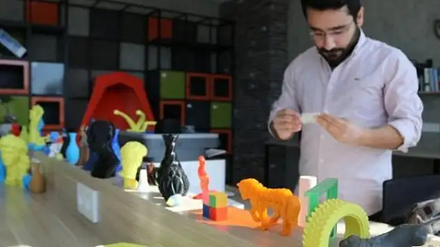 Atık plastikler 3D yazıcılar sayesinde ekonomiye kazandırılıyor