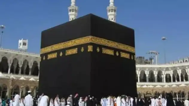 Suudi Arabistan'da Hac ve Umre Bakanı görevden alındı