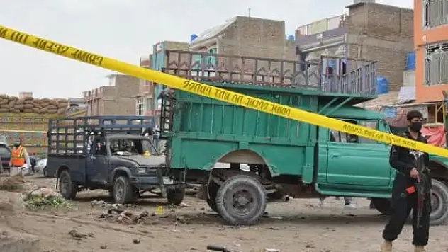 Pakistan'da bombalı saldırı: 1 ölü, 11 yaralı