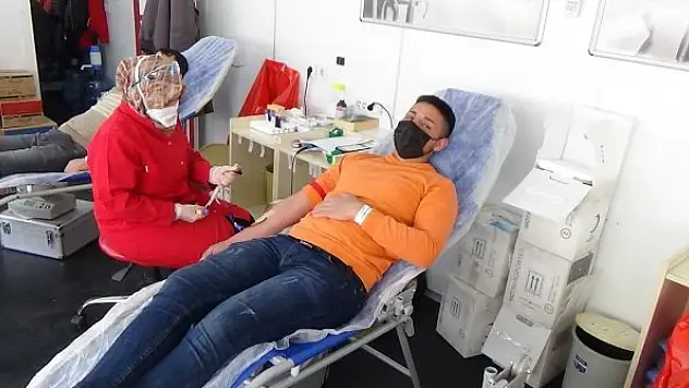 Karapınar'da kan bağışına vatandaşlar ilgi gösterdi