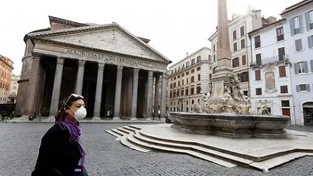 İtalya'da son 24 saatte 502 can kaybı