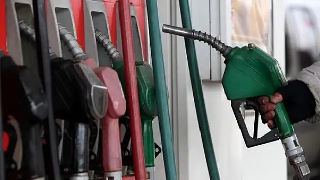 Akaryakıtta tavan fiyat kararı