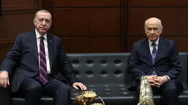 Cumhurbaşkanı Erdoğan'dan Bahçeli'ye tebrik telefonu
