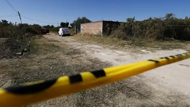 Meksika'da polis konvoyuna saldırı: 13 ölü