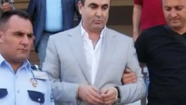 Ünlü işadamı cezaevine girdi