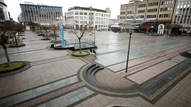 Almanya'da 'Paskalya kısıtlamaları' iptal edildi