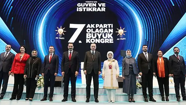 Başkan Altay, AK Parti'nin kongresinde divan heyetinde yer aldı