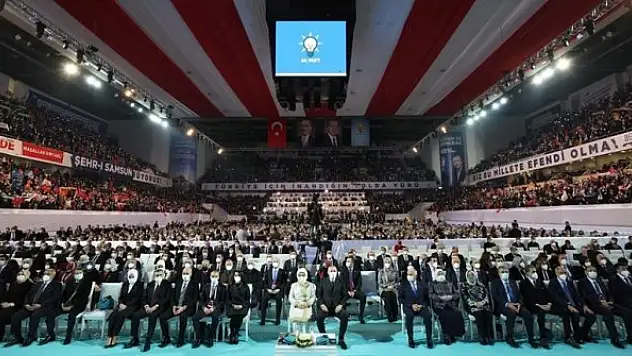 AK Parti MKYK'de 47 yeni isim yer aldı