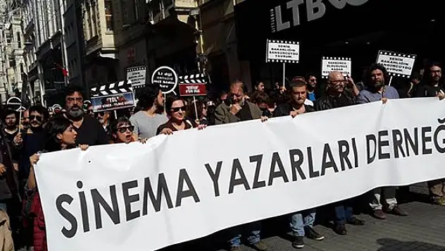 Bu daha fragman, film yeni başlıyor