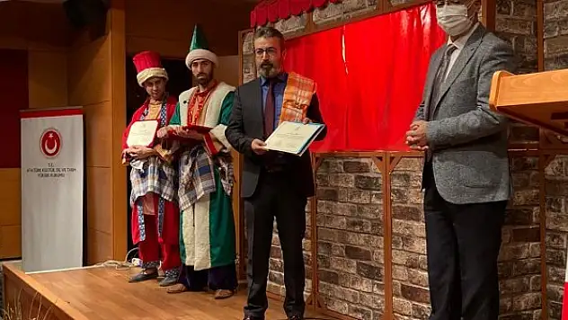 Konyalı sanatçı Ramazan Danış'a Ustalık Beratı