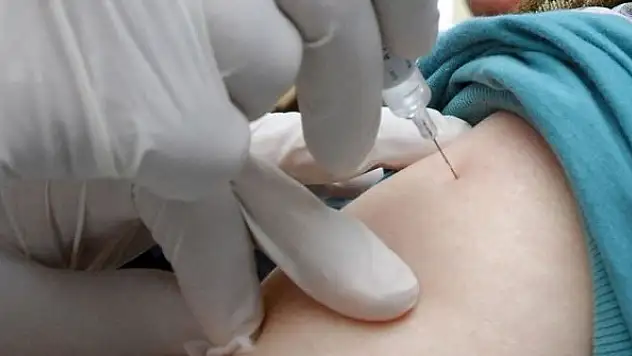 65 yaş üstüne uyarı: Mutlaka aşı olun