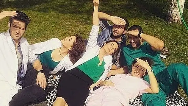 Acil Aşk Aranıyor hayranlarına müjde