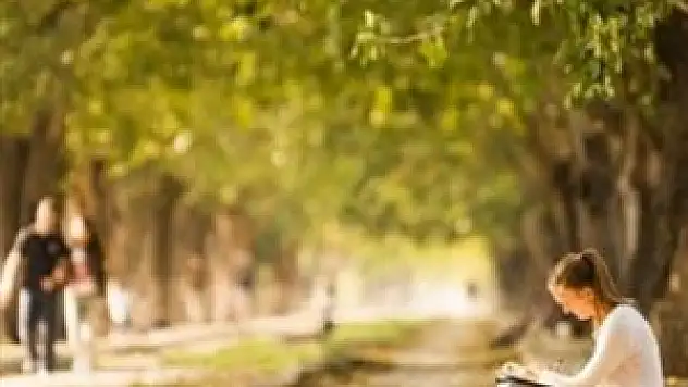 Kalbim Ege'de Kaldı'nın Yönetmeni Eray Koçak Oldu