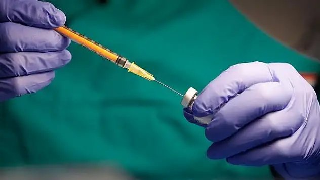 Dünyada 552 milyon dozdan fazla Kovid-19 aşısı yapıldı