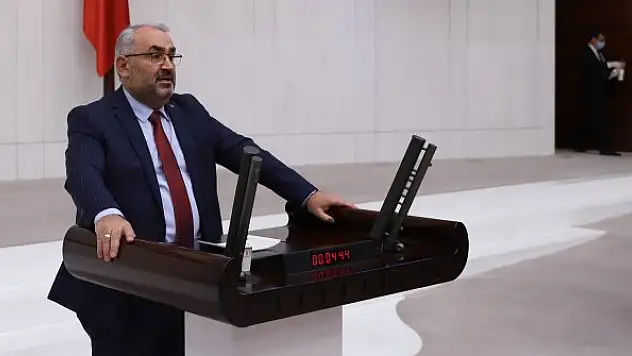 Milletvekili Etyemez: Kütüphaneler medeniyetimizin en önemli hazinesidir