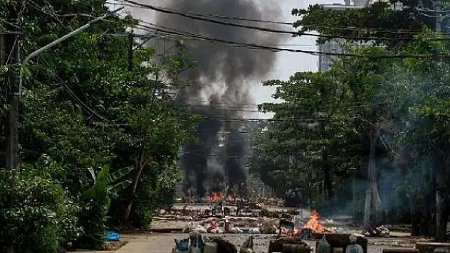 Myanmar ordusundan Karen'e hava saldırıları: 12 bin kişi yerinden oldu