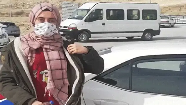 Sınava geç kalan öğrencinin yardımına polis yetişti