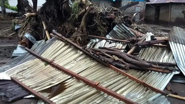 Endonezya'daki sel felaketinde ölü sayısı 55'e çıktı