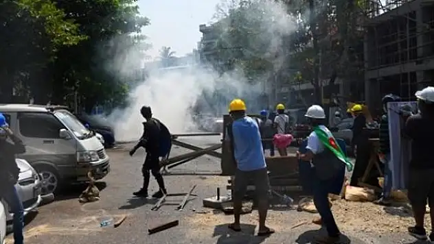 Myanmar'da darbe sonrası şiddet durmuyor: Ölü sayısı 581'e yükseldi