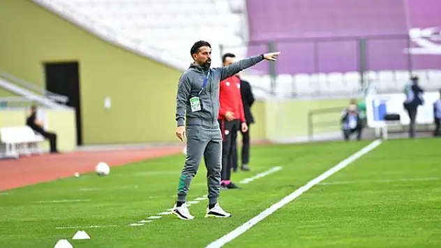 Konyaspor Teknik Direktörü İlhan Palut: Üretken olamadık
