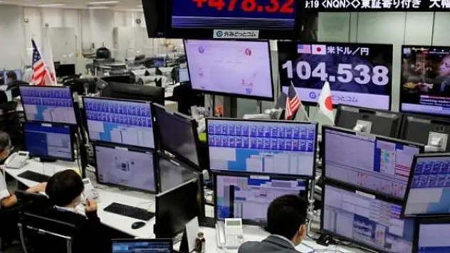 Piyasalar veri odaklı seyrini sürdürüyor