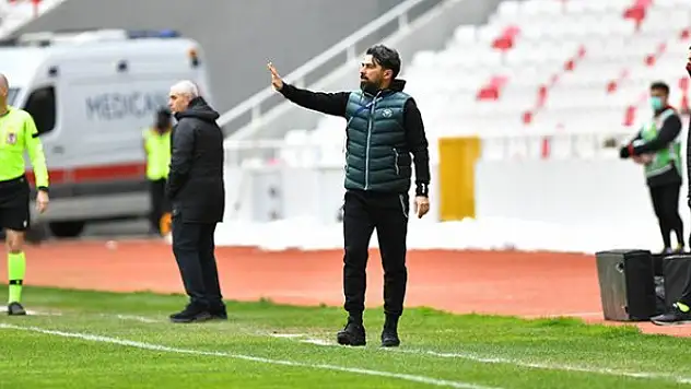 İlhan Palut: Basit goller yedik