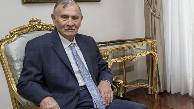 Eski başbakanlardan Yıldırım Akbulut hayatını kaybetti