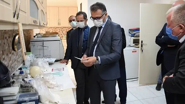 Aksoy'dan patent sahibi  öğretim üyelerine ziyaret