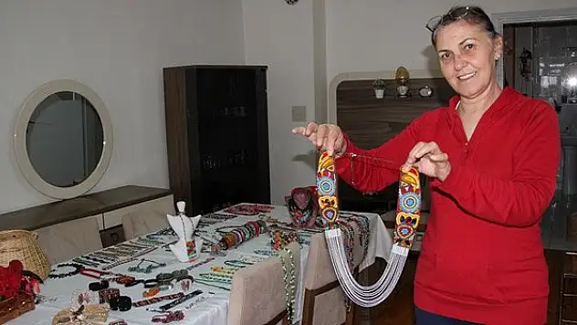 Kum boncuk işlemeciliği sanatı hayat buluyor