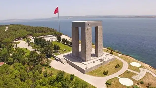 Çanakkale Anıtı'nın  temeli 67 yıl önce atıldı