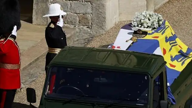 Prens Philip son yolculuğuna uğurlandı