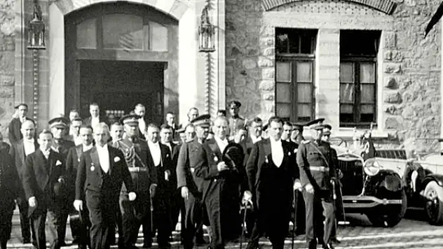 1924'te Teşkilat-ı Esasiye Kanunu kabul edildi