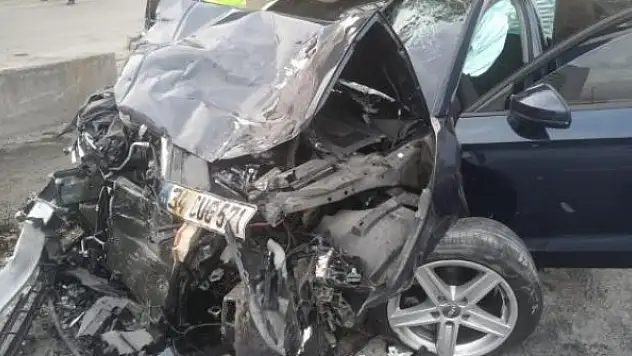 İstanbul'da otomobille minibüs çarpıştı: 1 ölü, 5 yaralı