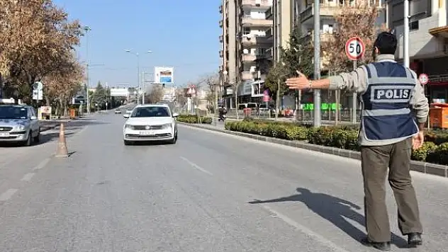Gaziantep'te tedbirleri ihlal eden 401 kişiye para cezası