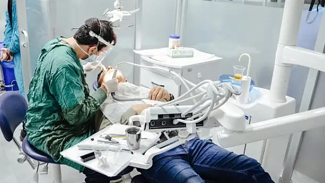 Ramazanda ağız ve diş sağlığına daha fazla önem verilmesi gerekiyor