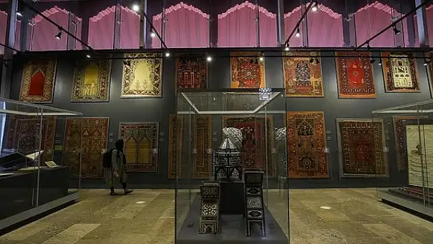 Türk ve İslam Eserleri Müzesi, zengin koleksiyonlarıyla tarihe ışık tutuyor