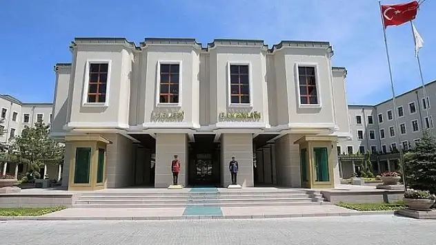 İçişleri Bakanlığı: 'Evlat Nöbeti tutan ailelerden biri daha çocuğuna kavuştu'