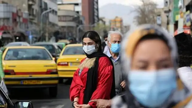 İran'da bir günde 332 kişi hayatını kaybetti