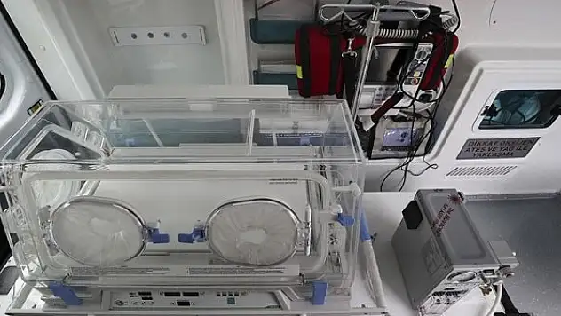 acil sağlık hizmetine ihtiyaç duyan bebekler özel ambulanslarla taşınıyor